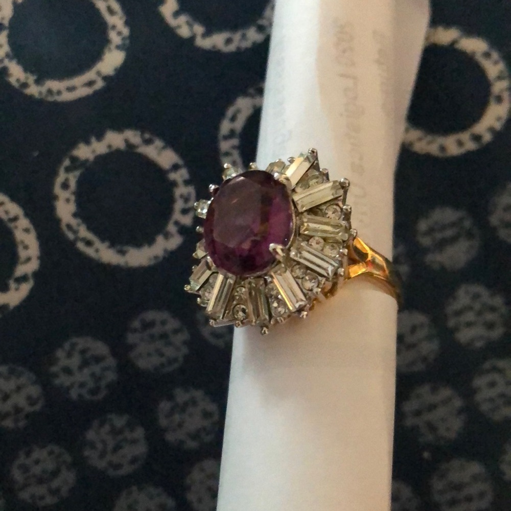 Gorgeous metal Gold-plated ring